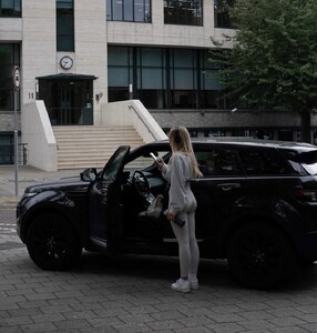 To the gym for Some bibberdi bobberdi booty magic (1).jpg