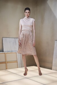 V Donna Karan ss26_12.jpg