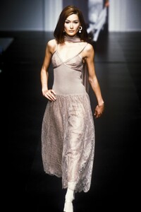 Valentino 1995 Women RTW 108.jpg