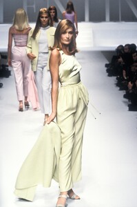 Valentino 1996 Women RTW 146.jpg