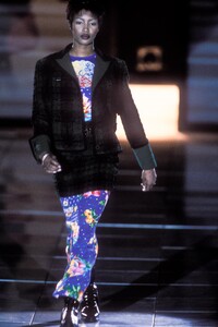 Versace 1993 Women RTW 13.jpg