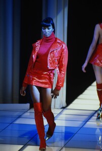 Versace 1994 Women RTW 4.jpg