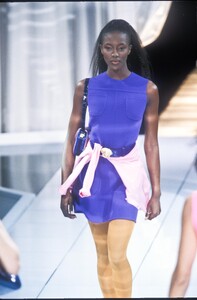 Versace 1996 Women RTW 37.jpg