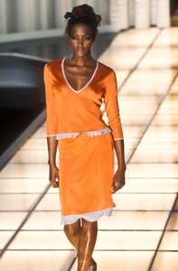 Versace 1997 Women RTW 7.jpg