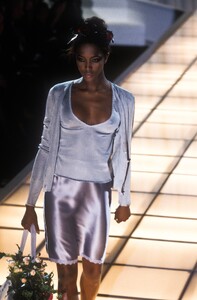 Versace 1997 Women RTW 75.jpg