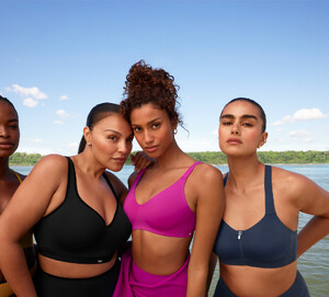 Victorias-Secret-2025-VSX-Fall-Sports-Bras-Paloma-Jill-Imaan-Nneoma.jpg