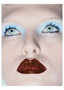 Vogue UK 10 2025_2.jpg