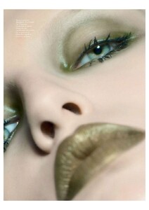 Vogue UK 10 2025_5.jpg