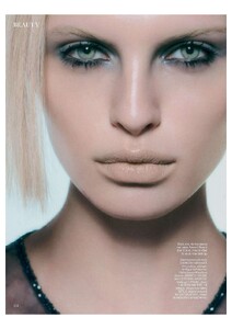 Vogue UK 10 2025_6.jpg