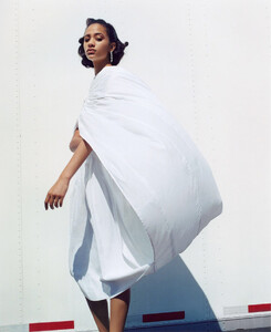 Vogue UK Feb 2017 - 06.jpeg