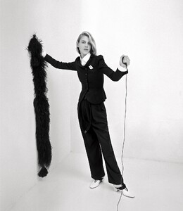 WSJ Mag Dec.Jan 2016.17 - 06.jpg