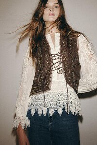 ZARAi 09- 2025_11.jpg