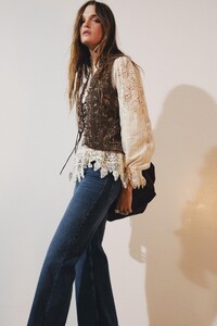 ZARAi 09- 2025_26.jpg