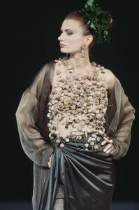 annakolpakova-Lecoanet Hemant  -HC-FallWinter 1993-94  (1).jpg