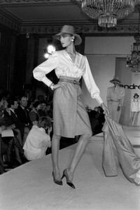 annef-Andre Laug Spring 1986 Couture Fashion Show ph Donato Sardella (7).jpg