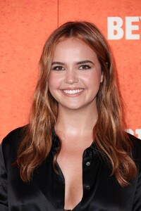 bailee-madison-debuts-satin-plaid-contrast-at-the-long-walk-premiere-in-la-5.jpg