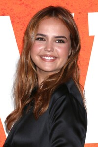 bailee-madison-debuts-satin-plaid-contrast-at-the-long-walk-premiere-in-la-9.jpg
