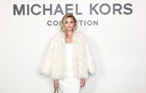 brianne-howey-10 (2).jpg