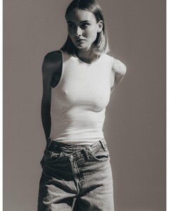 carla.peclet posts 2024-10-04 18.38 DAtY9hjswUp_2_2 461933926_1067451991449709_7894949283405630834_n.jpg