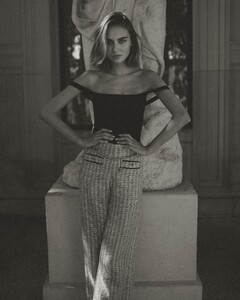 carla.peclet posts 2024-10-24 11.34 DBgITnlMP5h_3_3 464464070_541009445551528_1119378085844811305_n.jpg