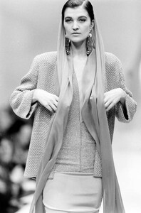 claieatk-MilaSchonSpring-1990-CoutureCollection   (7).jpg