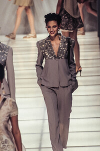 danaD s95emporioAr-47.jpg