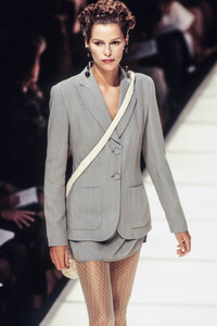 dhe s95emporioAr-21.jpg