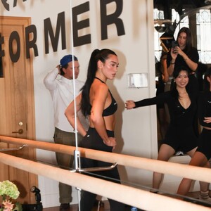 dua-lipa-champions-studio-strength-in-barre-coded-ease-3.jpg