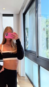 emmadelury_by emma_3606637579784781900_22204347.jpg