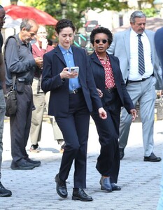 emmy-rossum-debuts-urban-noir-look-on-furious-set-nyc-sept-2025-12.jpg