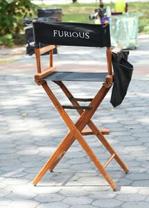 emmy-rossum-debuts-urban-noir-look-on-furious-set-nyc-sept-2025-2.jpg