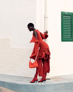 enrolemodels_3632944584347580061's2025-9-24-14.32.689 story.jpg