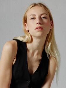 fannyfrebert_3717905013680134043's2025-9-25-9.58.986 story.jpg