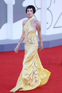 halsey-32.jpg