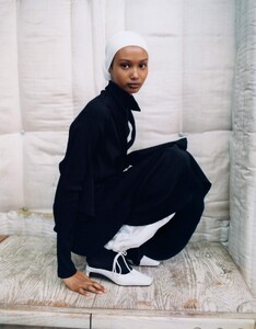 i-D Summer 2019 04.jpg