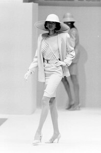 jadebrown-MilaSchonSpring-1990-CoutureCollection   (4).jpg