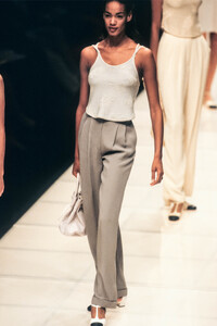 janina s96emporioAr-94.jpg