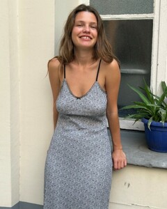 juemwoman_3721272183785034729's2025-9-16-5.2.116 story.jpg