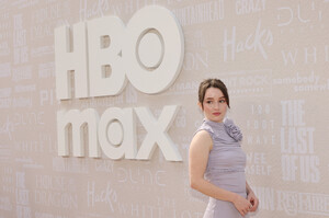 kaitlyn-dever-2025-hbo-max-emmy-nominee-celebration-aug-17-_017.jpg