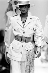 katouchan-MilaSchonSpring-1990-CoutureCollection   (3).jpg