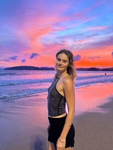 kayla_crous_3692506310979003502's2025-9-24-20.1.634 story.jpg