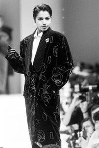 kirat-Versace Fall 1985 RTW (1).jpg