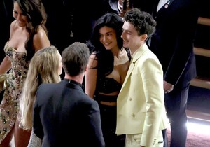 kylie-jenner-at-97th-academy-awards-3.jpg