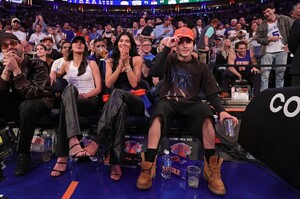 kylie-jenner-courtside-knicks-game-1.jpg