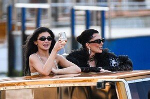 kylie-jenner-debuts-chloe-fringe-fantasy-in-venice-2.jpg