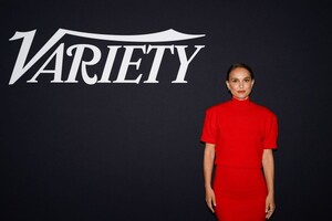 natalie-portman-at-variety-studio-at-toronto-international-film-festival-09-06-2025-3.jpg