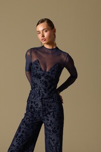 the-whisper-blouse-dark-blue-181e-4.jpg