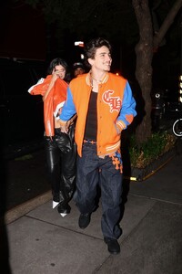 timothee-chalamet-kylie-jenner-dine-in-new-york-05.29.2025-5.jpg