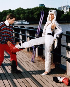 uk vogue 10-2025_3.jpg