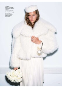 vogue Fr10-2025_4.jpg